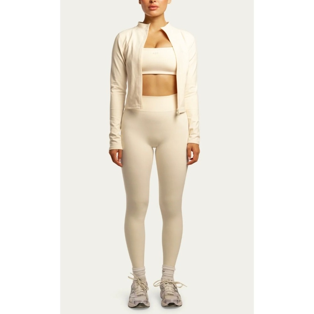437 Women Cream High Waisted Scrunch Leggings XS Recycled Polyester